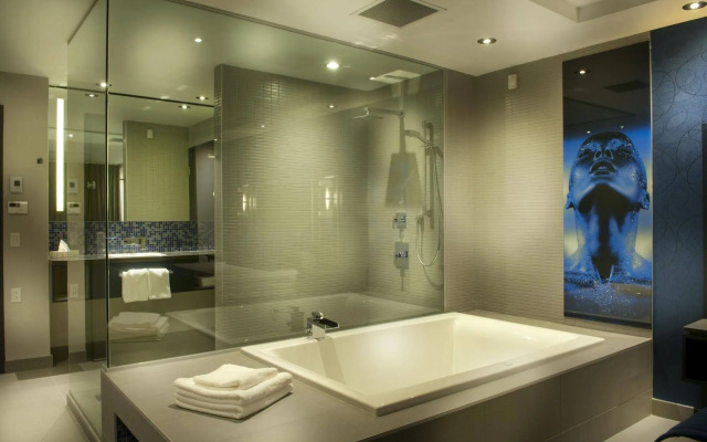 Ramada by Wyndham Laval