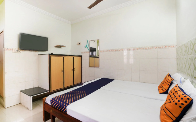 SPOT ON 38697 Hotel Sridhar