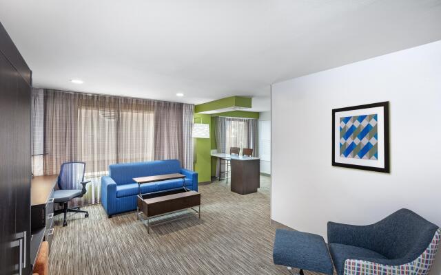 Holiday Inn Express & Suites Baton Rouge East, an IHG Hotel