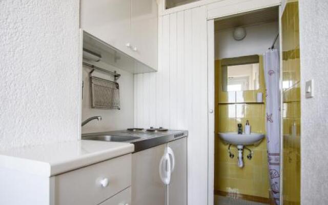 Apartment Sea Whisper