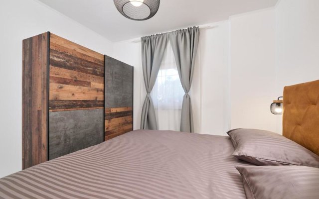 Apartment Zambratija
