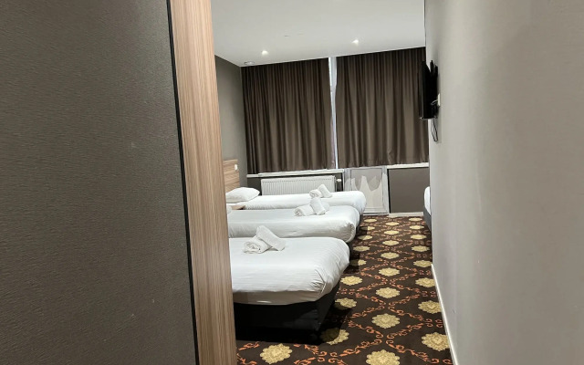 Aston City Hotel