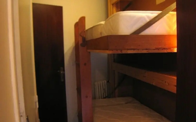 ARAVIS 16003 La Clusaz Skis aux pied