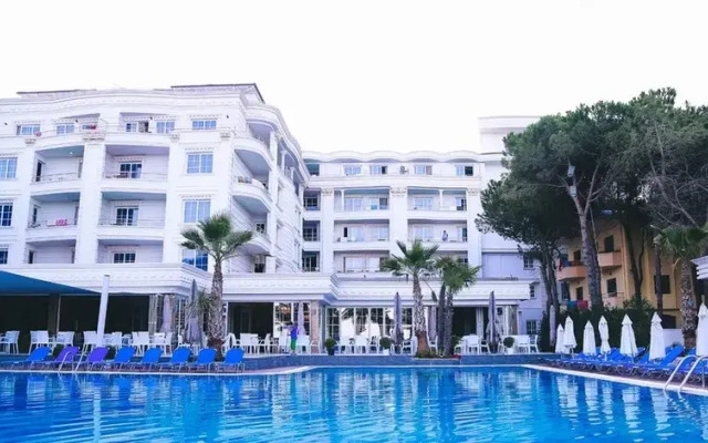 Fafa Hotel