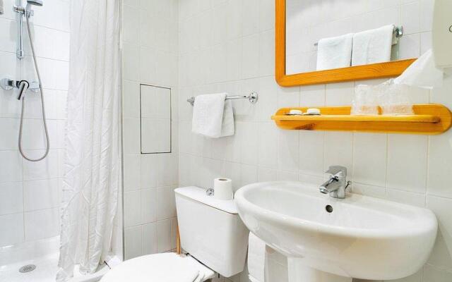 Trendy Canette Hotel