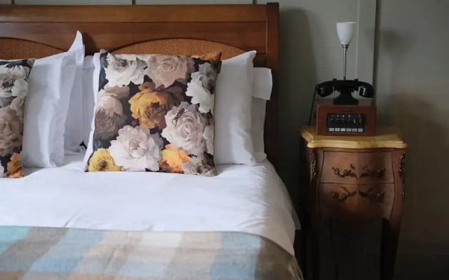 The Crown Inn Dial Post