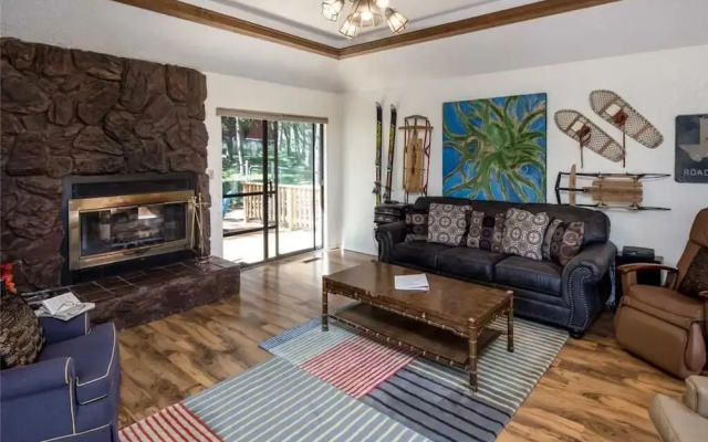 Remember the Alamo - Three Bedroom Cabin