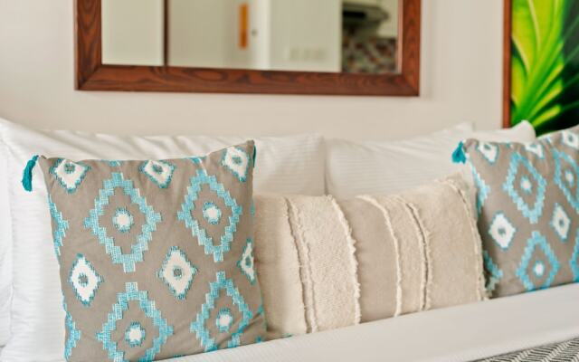 Maison Privee - Palm Views West