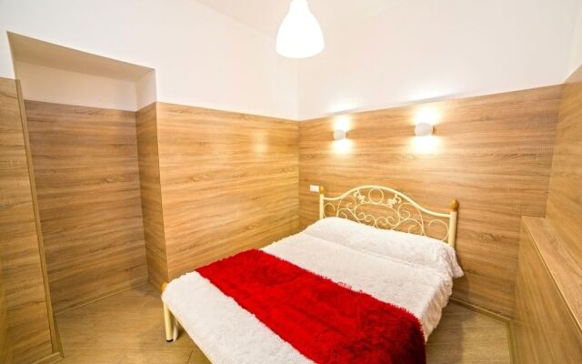 Апартаменты Smart, пл. Св. Теодора, 5б