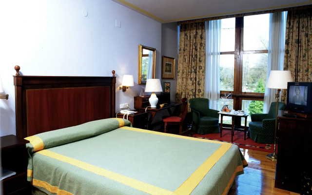 Parador De Gijon
