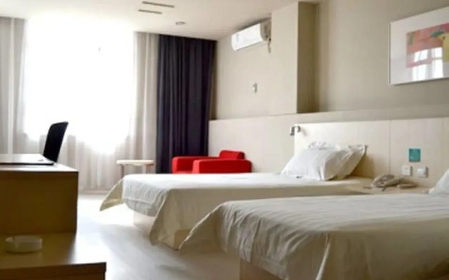 Jinjiang Inn Select Chengdu Daqfeng Huhui Avenue