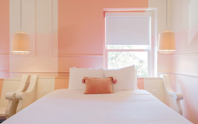 The Russell Nashville