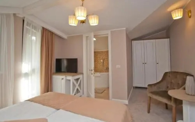 Upper Residence