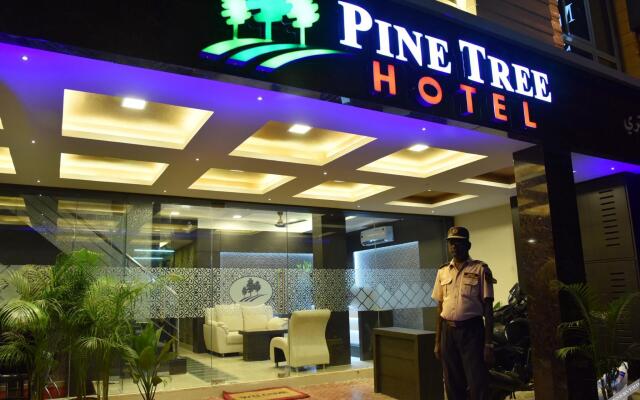 Fabhotel Pine Tree