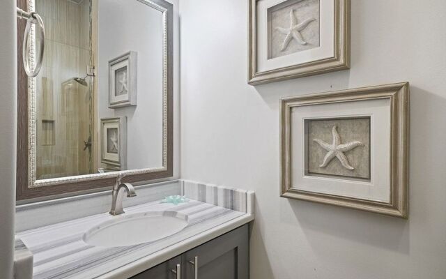 Gulf Breeze by RedAwning