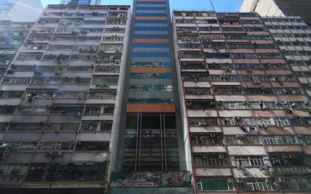 Hennessy Hotel