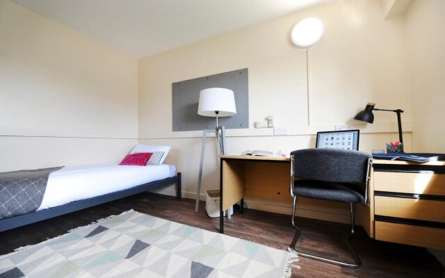 John Lester & Eddie Colman Courts - Campus Accommodation