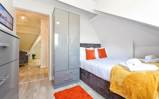 Wyndham Crescent- Stylish Apartment in Trendy Pontcanna