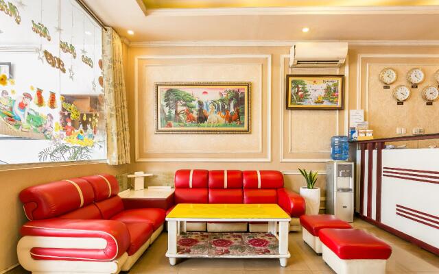 RedDoorz @ Nguyen Kiem Street