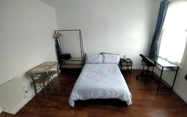 Cranbury House Apartments