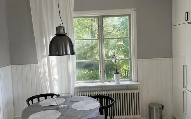 Stockholm - 5-beds - Sleeps 12 - Garden