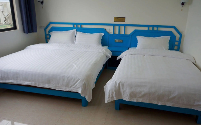 Yangshuo Wada Hostel by Yulong River