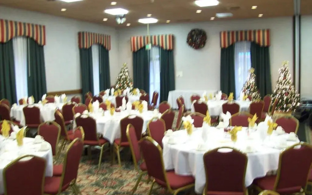 FairBridge Hotel & Conference Center Yakima