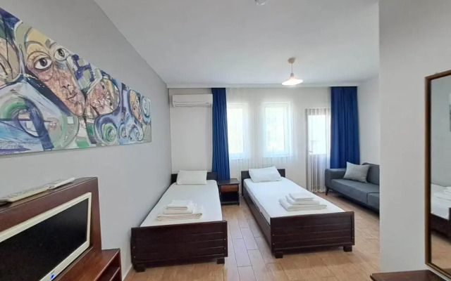 Zeytin Suit Bozcaada