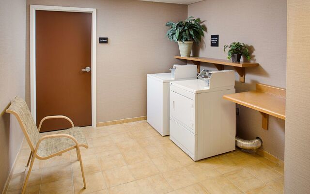 Hampton Inn & Suites Lancaster