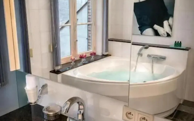 Canalside House - Luxury Guesthouse
