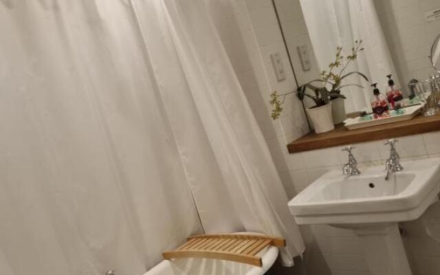 The Racquet Club Hotel