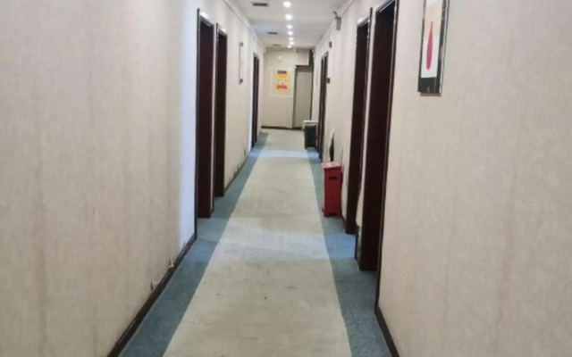 Huadu Business Hotel