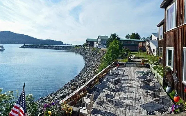 Seldovia Boardwalk Hotel
