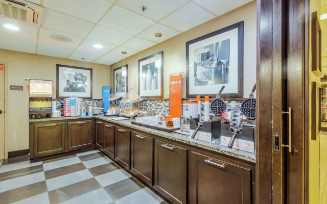 Hampton Inn Tampa-International Airport/Westshore