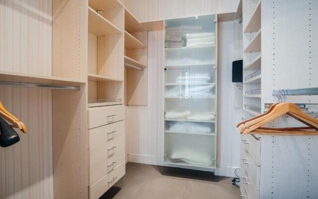 Heima Salamanca District Retiro Park