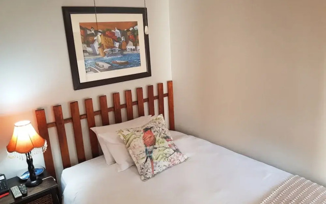 Aandbloem Guest House