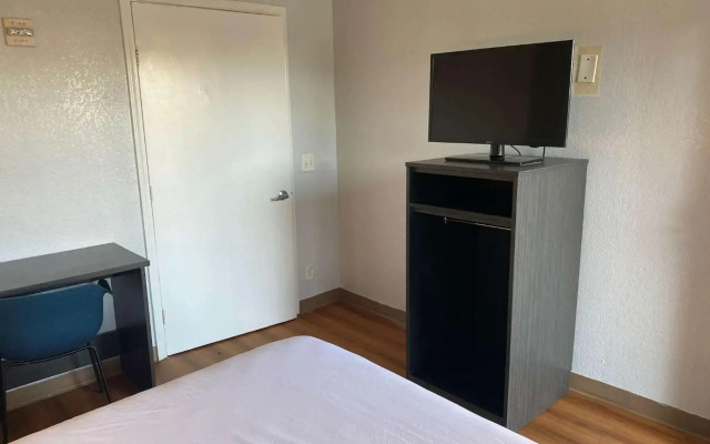 Motel 6 Gulfport, MS – Airport