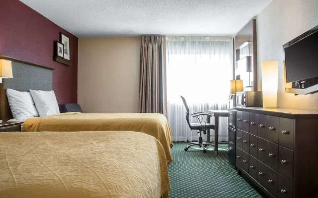 Rodeway Inn Rochester Airport