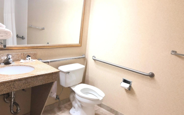 Country Inn & Suites by Radisson, Greenville, NC