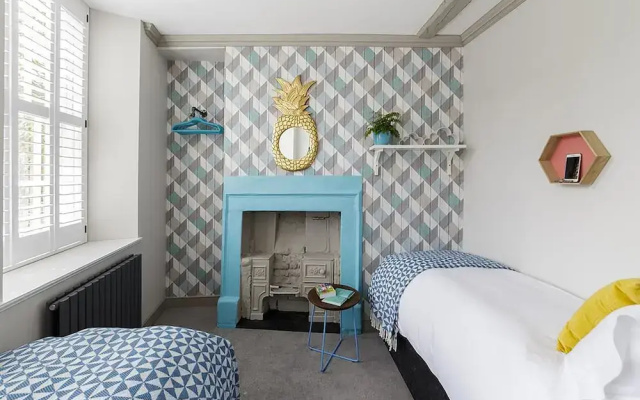 Dream Stays Bath - Beau Street
