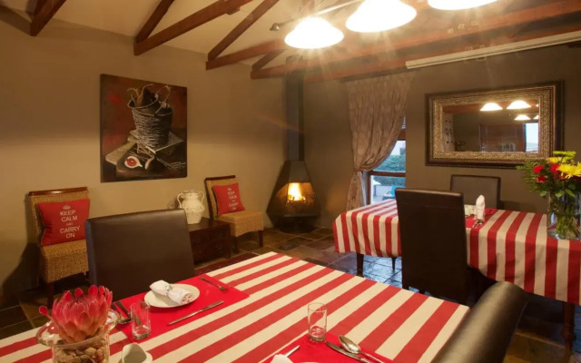 Sea Whisper Guest House & Self Catering