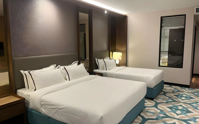 Christee Suites Hotel