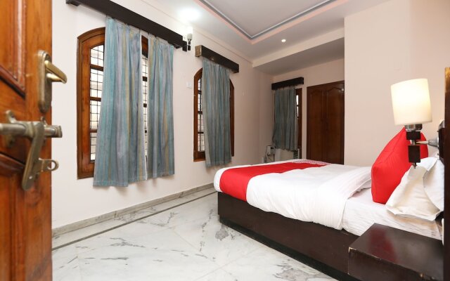 OYO 14390 Hotel Samrat