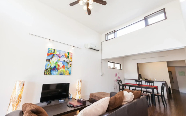 3 Bedroom Hide House 2 in Chatancho