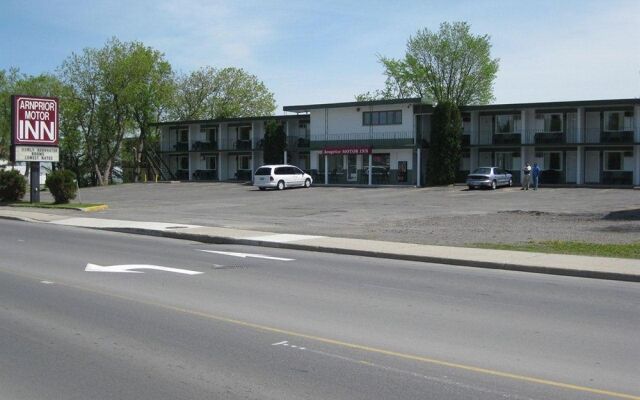 Arnprior Motor Inn