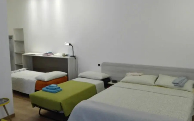 Cacita Guest House - Torino - Studio 2