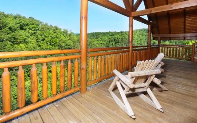 Family Valley Lodge - Six Bedroom Cabin