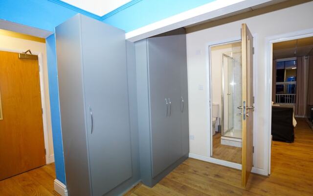 E2M Stays Lowestoft High street