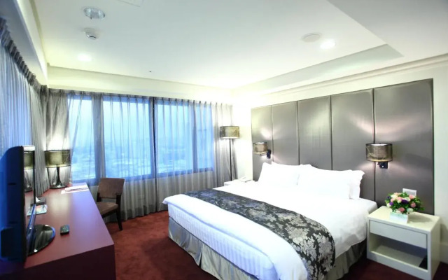 Golden Tulip Zhong Xin Hotel Taichung