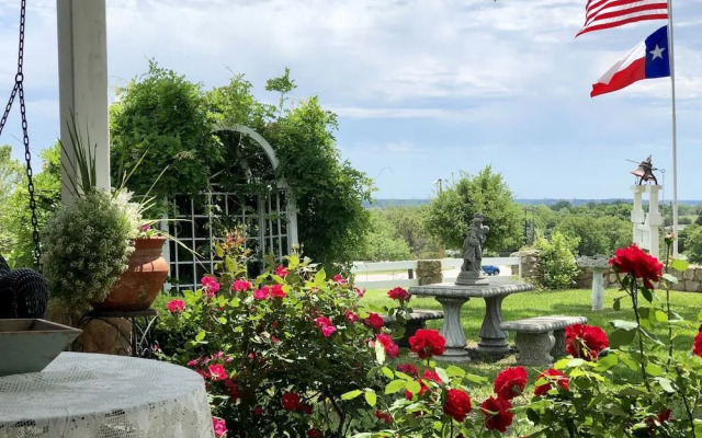 The Old Liberty Schoolhouse B&B